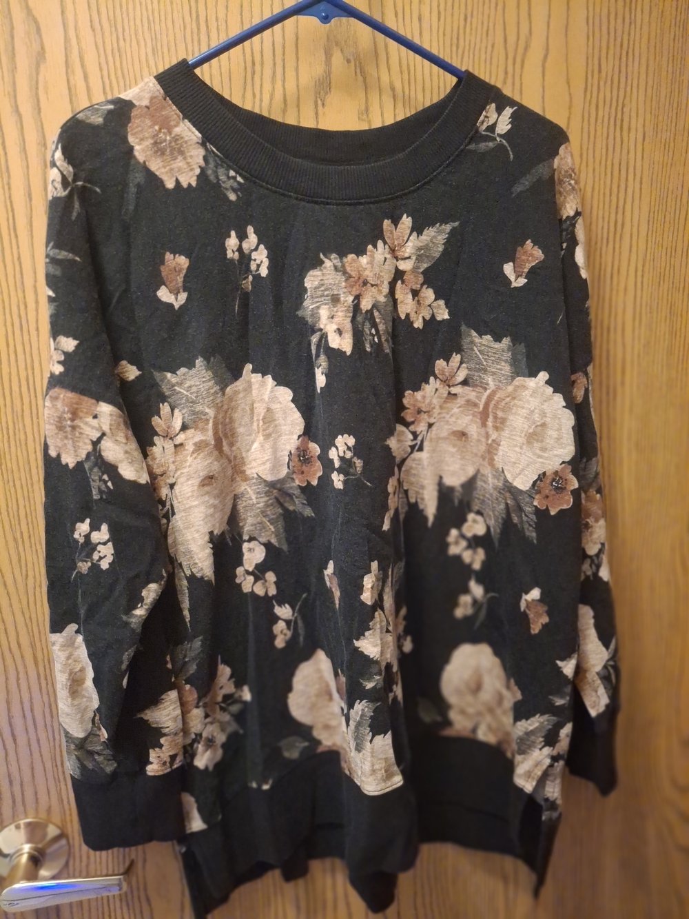 LuLaRoe Black Crewneck Sweatshirt with Beige Floral Print